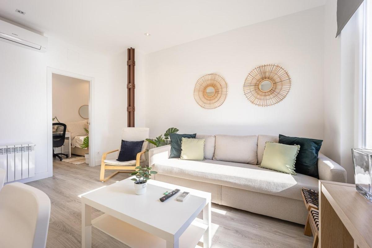 Ferienwohnung Apartamento Con Vistas En Lavapies Madrid Exterior foto