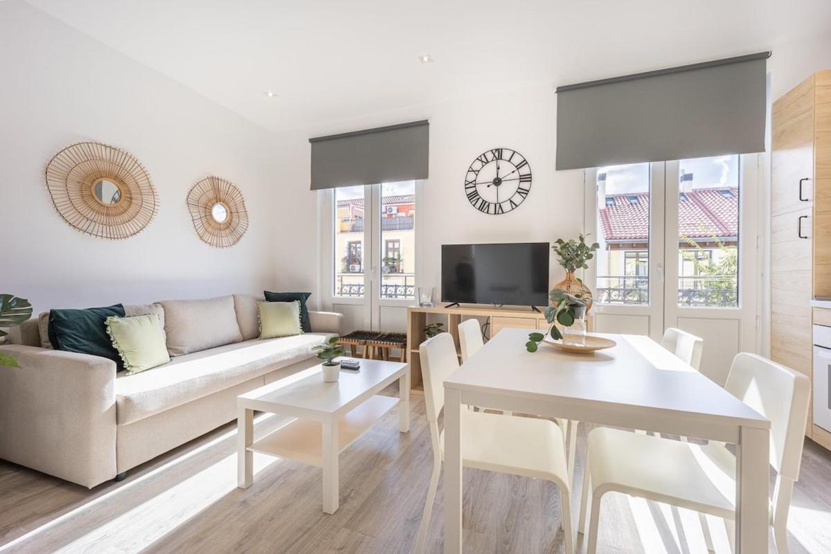 Ferienwohnung Apartamento Con Vistas En Lavapies Madrid Exterior foto