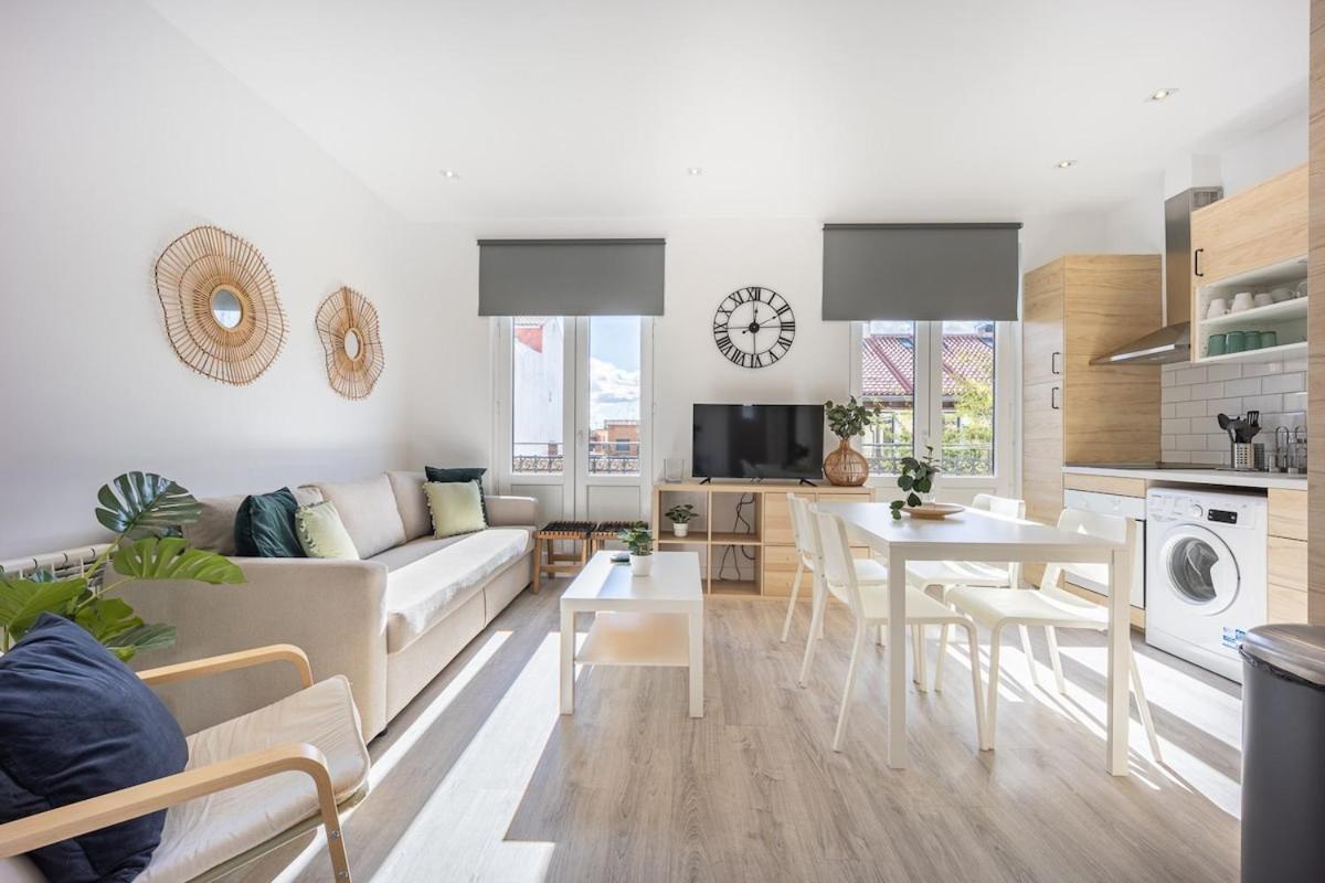 Ferienwohnung Apartamento Con Vistas En Lavapies Madrid Exterior foto