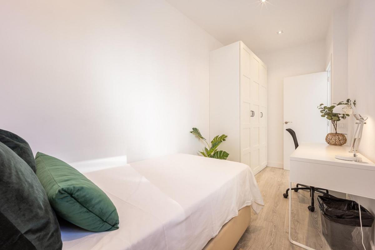 Ferienwohnung Apartamento Con Vistas En Lavapies Madrid Exterior foto