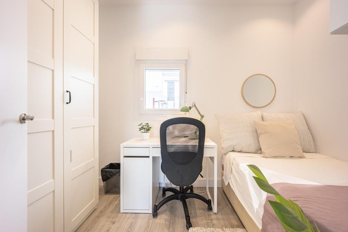 Ferienwohnung Apartamento Con Vistas En Lavapies Madrid Exterior foto